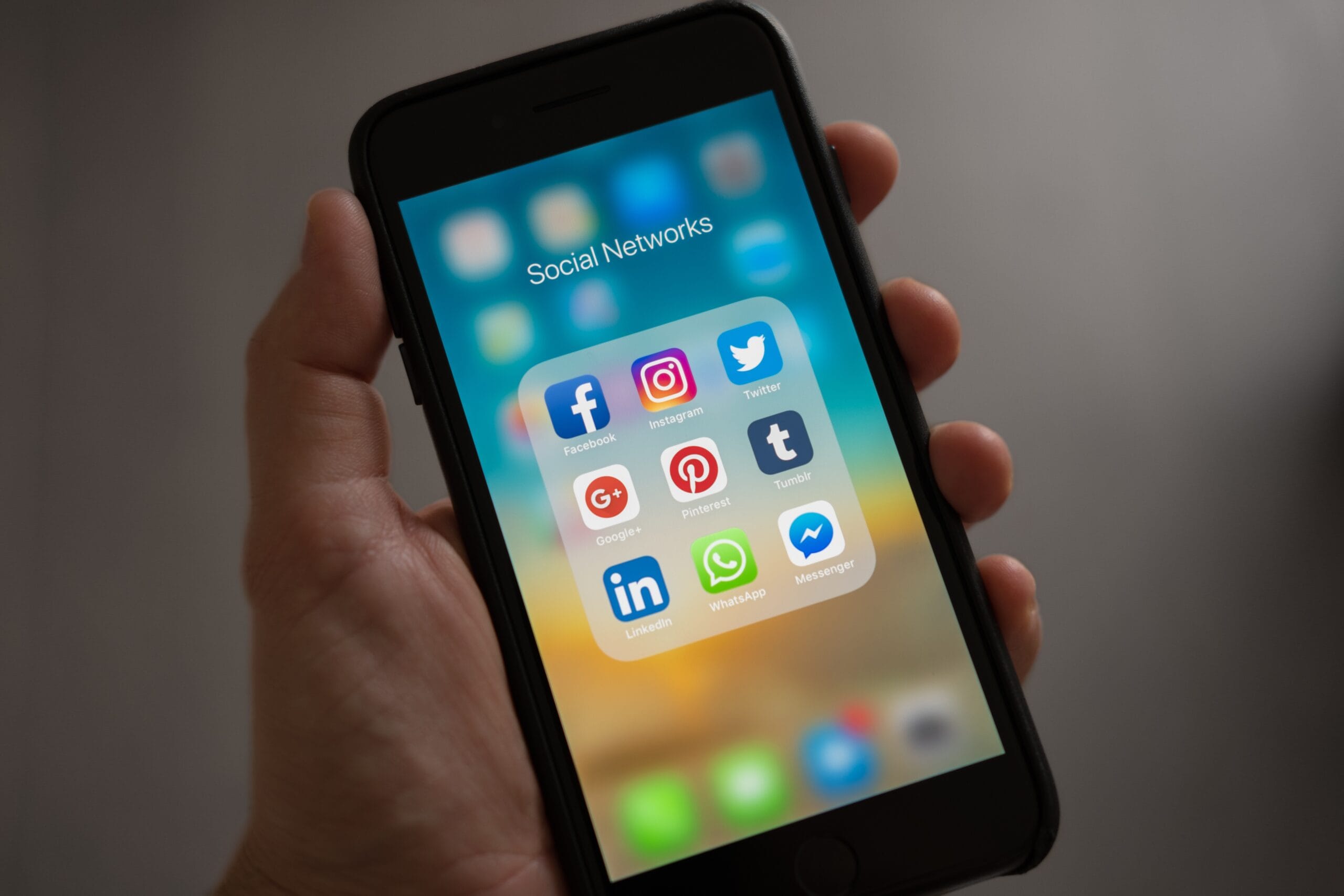 Lees onze blog Onderzoek: <b>Social media gebruik in 2023 </b>, natuurlijk bij YoungSparks online marketing uit Alkmaar